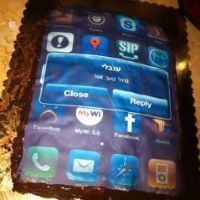 תמונה של עוגת אייפון