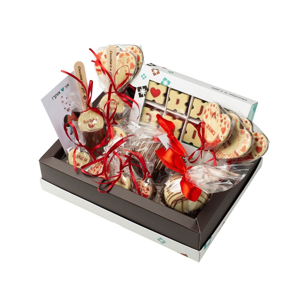 תמונה של מארז LOVE BOX אוסף יצירות שוקולד