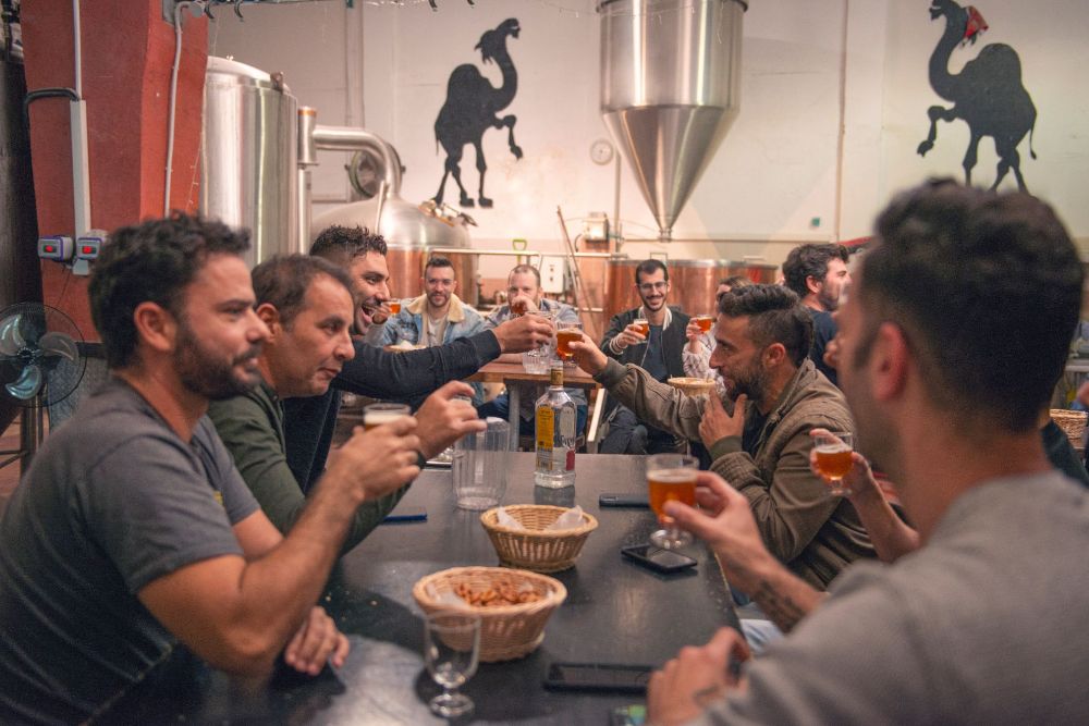 תמונה של איך מגיעות בירות לעולם - סדנה להכנת בירה ביתית