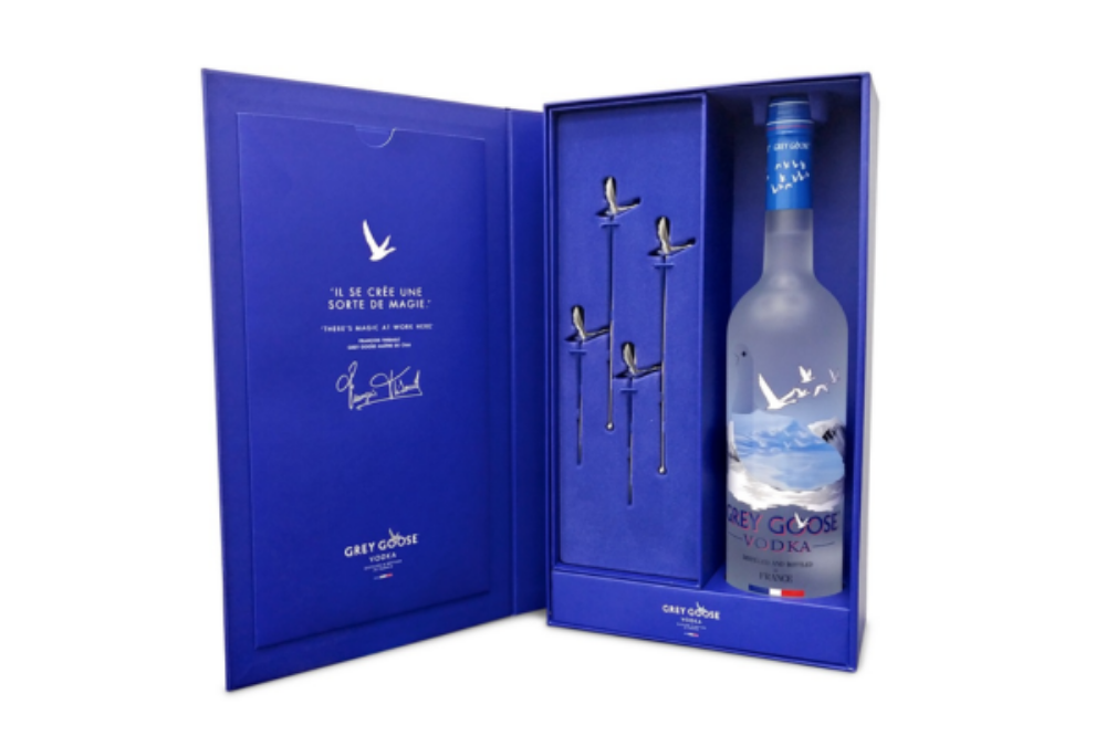 תמונה של מארז פרימיום יוקרתי מבית וודקה Grey Goose