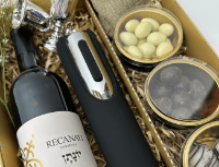 תמונה של מארז מתוק ויין מהודר לפסח