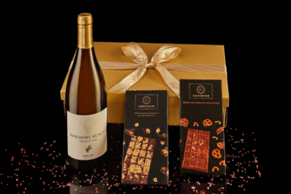 תמונה של WINE& CHOCOLATE BARS