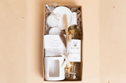 תמונה של White Essence – מארז לבן ריחני